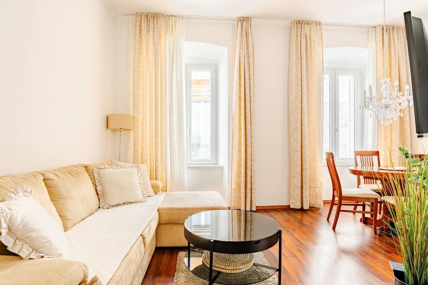 Apartment La Petite Дубровник Екстериор снимка